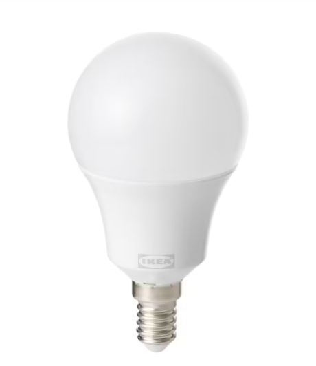 Lampadina LED TRÅDFRI E14 470 lumen, regolazione wireless, spettro bianco/globo bianco opale